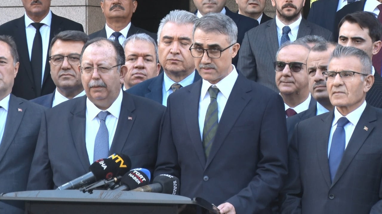 YAPILAN SEÇİM İLE YÜKSEK SEÇİM KURULU (YSK) BAŞKANLIĞI'NA SERDAR MUTTA SEÇİLDİ.