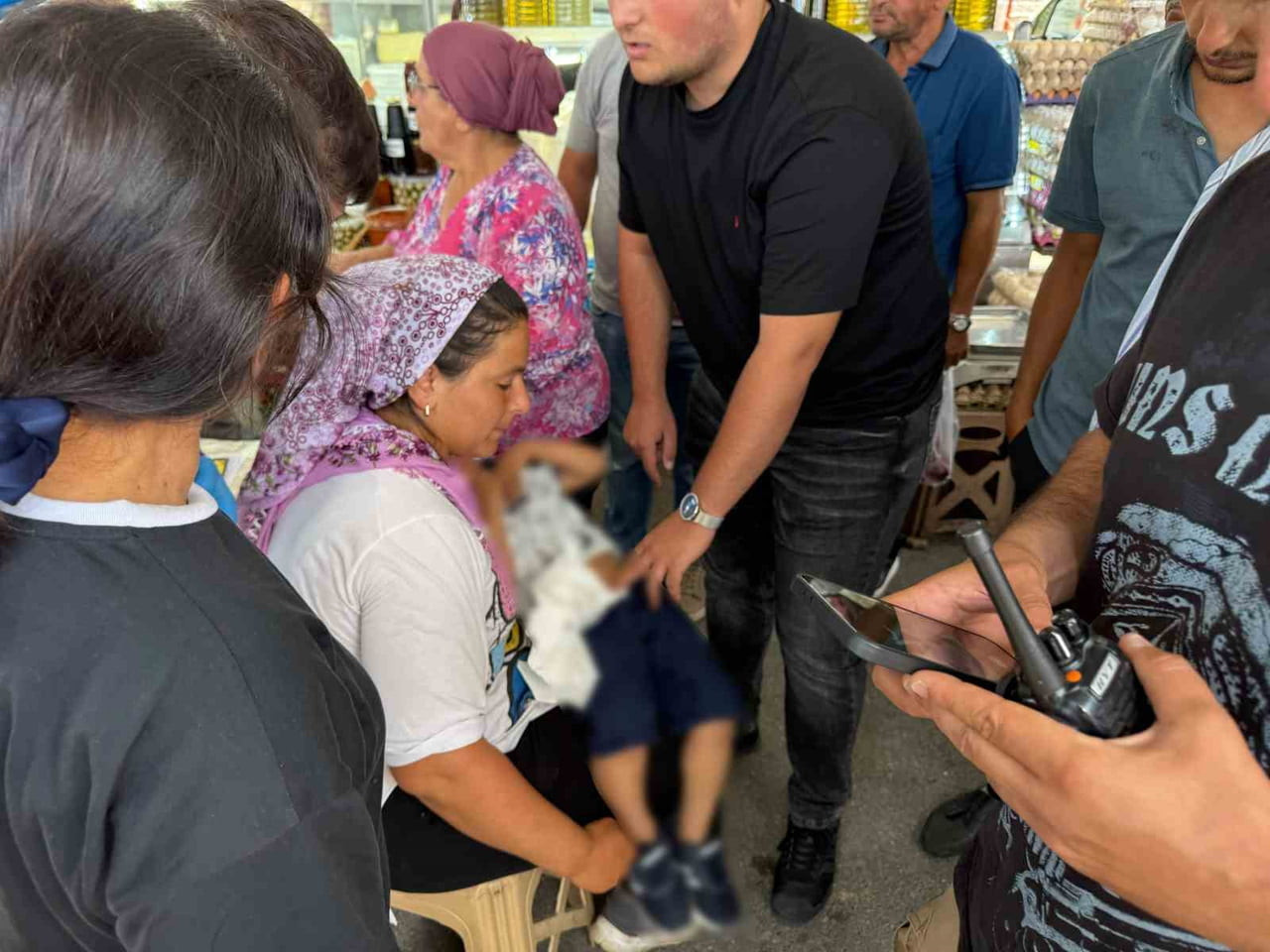 YARALI ÇOCUK AMBULANSLA GAZİPAŞA DEVLET HASTANESİ'NE KALDIRILARAK TEDAVİ ALTINA ALINDI.