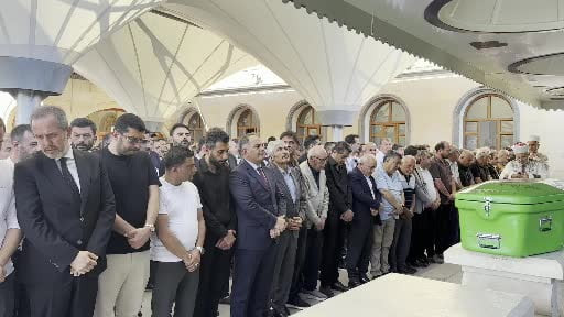 Yaşamına son veren adam toprağa verildi