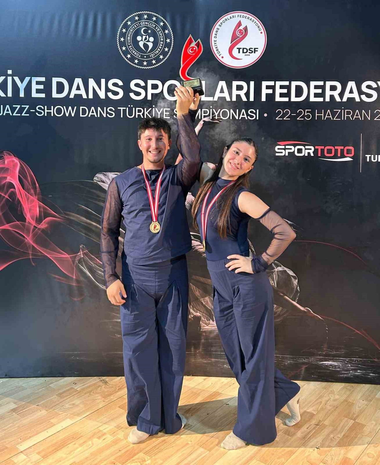 YAŞAR ÜNİVERSİTESİ TARIM BİLİMLERİ VE TEKNOLOJİLERİ FAKÜLTESİ İKİNCİ SINIF ÖĞRENCİSİ CAN FIRAT...