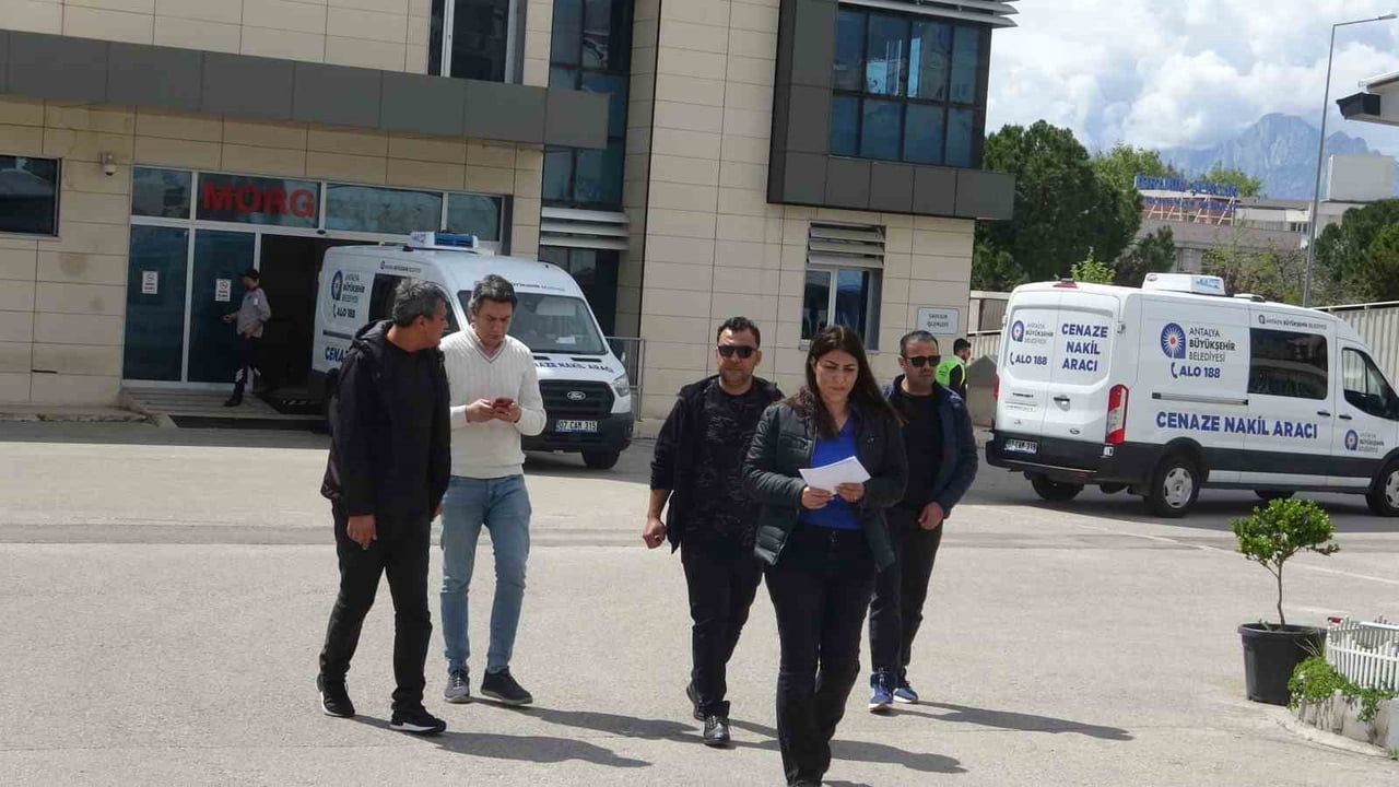 YAŞLI ADAMIN KIZININ GÖZYAŞLARI