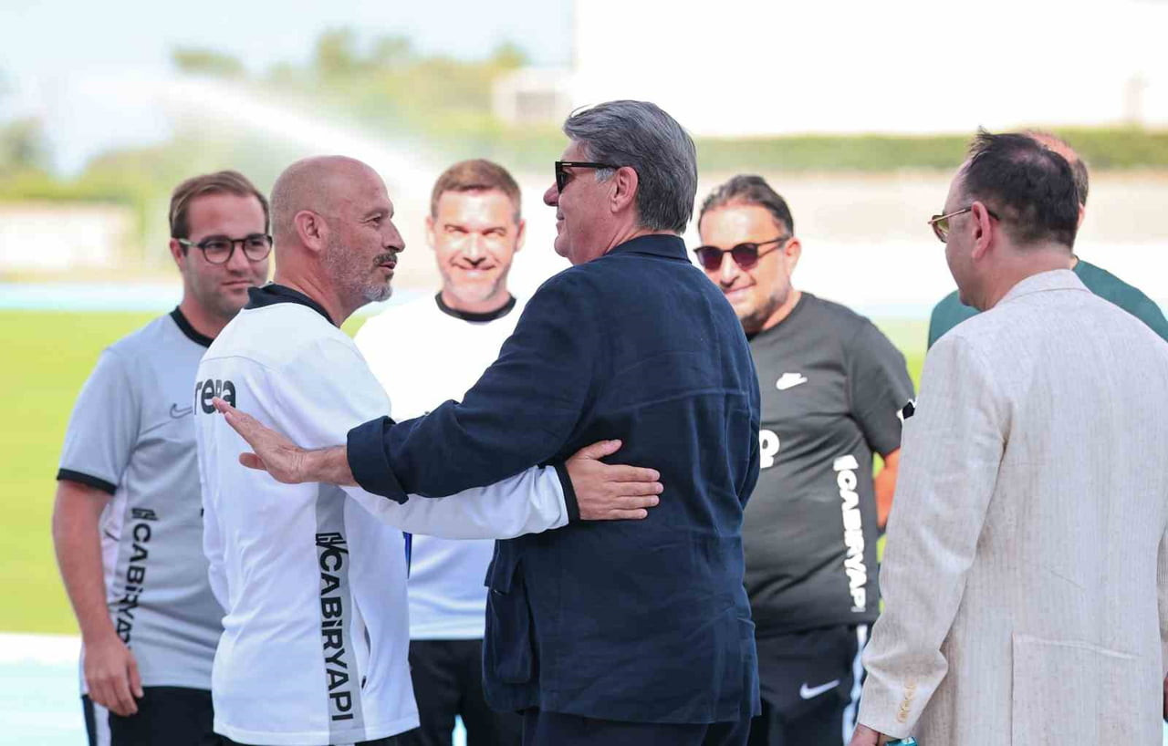 YENİ SEZON HAZIRLIKLARINI AVUSTURYA'DA SÜRDÜREN FENERBAHÇE, GÜNÜN İKİNCİ ÇALIŞMASINI AKŞAM...