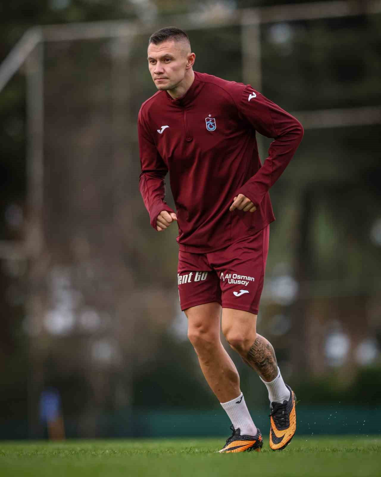 YENİ SEZON ÖNCESİ KADRO YAPILANMASINI SÜRDÜREN TRABZONSPOR, UKRAYNALI FUTBOLCU OLEKSANDR ZUBKOV...
