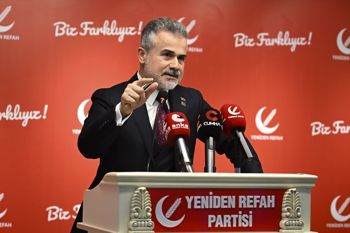 Yeniden Refah Partisi Genel Başkan Yardımcısı Suat Kılıç, Merkez Yürütme Kurulu (MYK)...