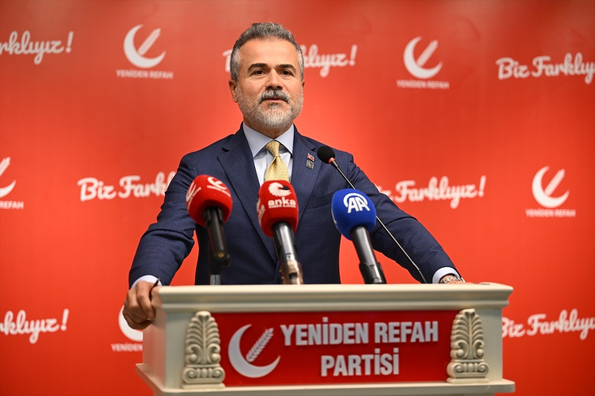 Yeniden Refah Partisi Genel Başkan Yardımcısı Suat Kılıç, partisinin genel merkezindeki Merkez...