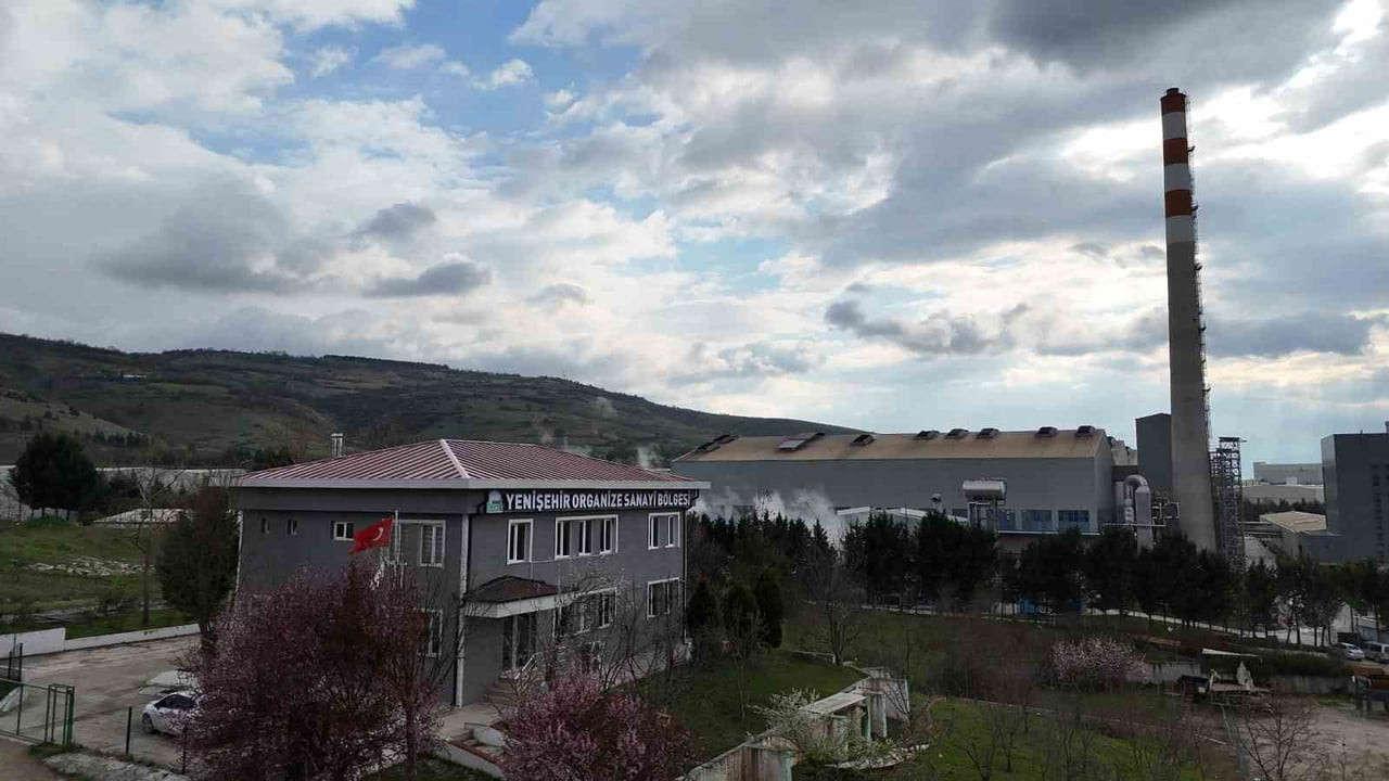 YENİŞEHİR BELEDİYE BAŞKANI ERCAN ÖZEL, İLÇENİN TARIM VE SANAYİYLE BÜYÜDÜĞÜNÜ SÖYLEDİ. BAŞKAN ÖZEL...