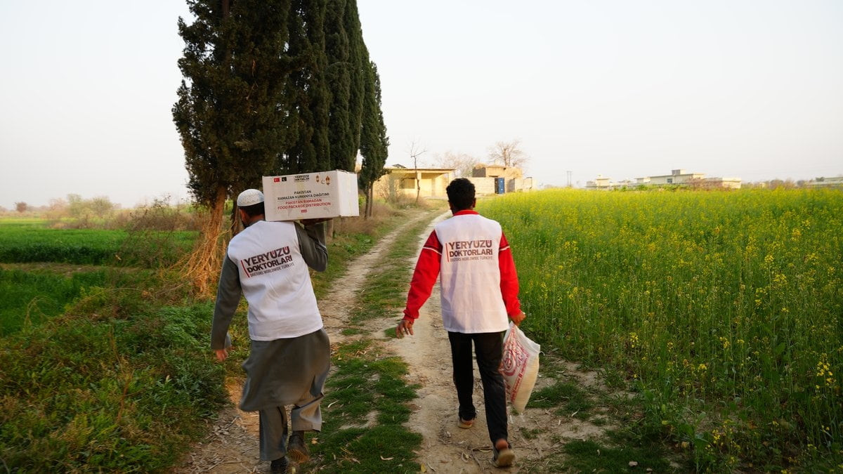 Yeryüzü Doktorları Derneği, beslenme sağlığı temasıyla malnütrisyon riski altındaki çocuklara...