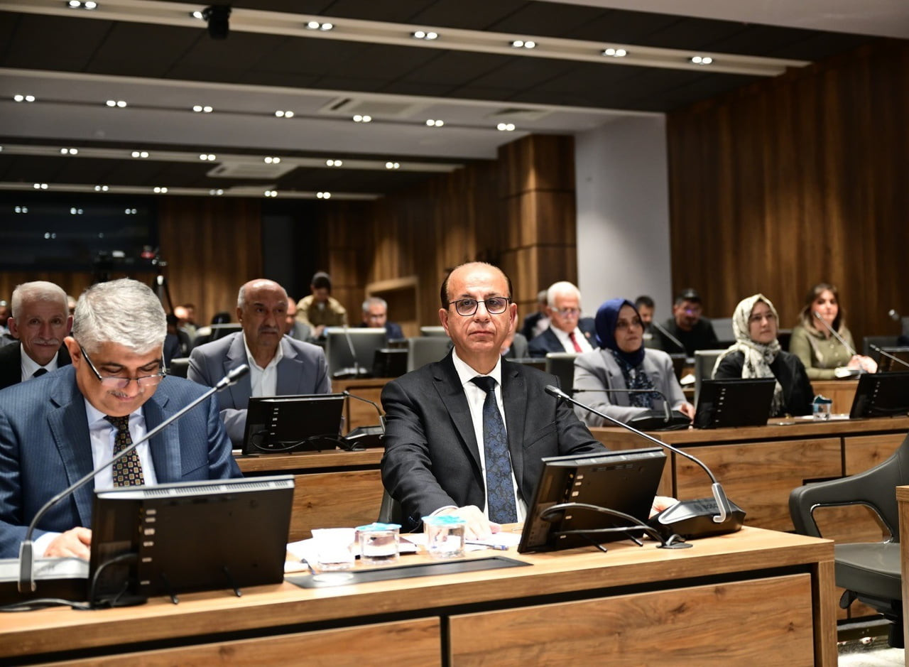 YEŞİLYURT BELEDİYE MECLİSİ’NDE BAŞKAN VEKİLLERİ, ENCÜMEN VE İHTİSAS KOMİSYONU ÜYELERİ BELLİ...