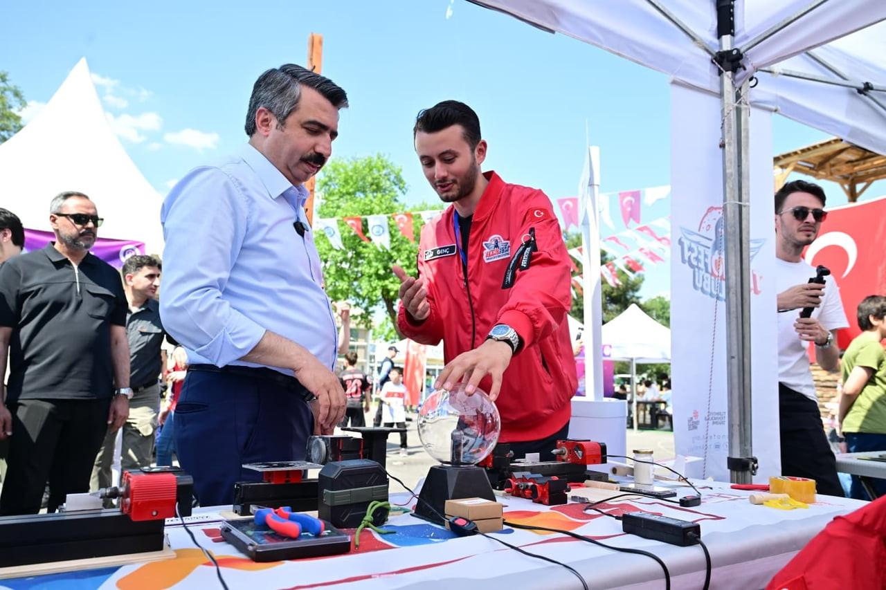 YILDIRIM BELEDİYESİ, 19 MAYIS ATATÜRK’Ü ANMA, GENÇLİK VE SPOR BAYRAMI’NIN 107’NCİ YIL DÖNÜMÜNÜ;...