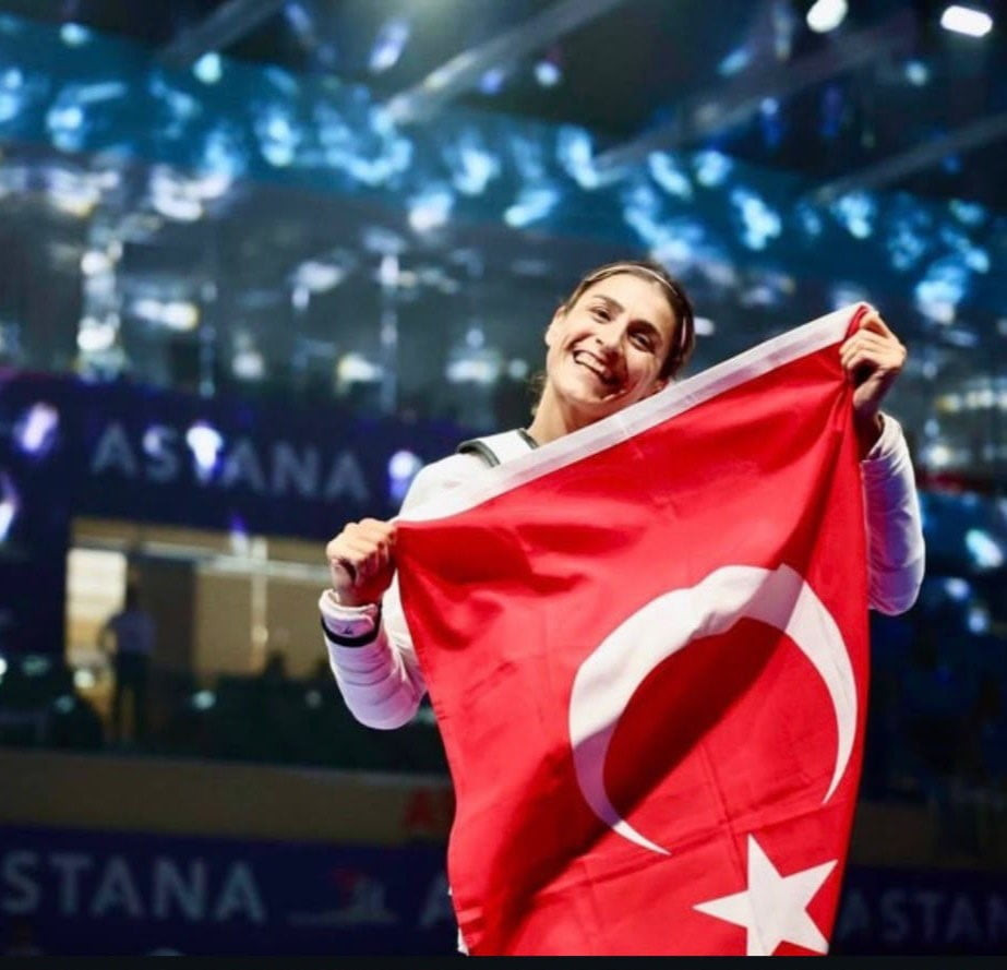 YILDIRIM BELEDİYESİ SPOR KULÜBÜ’NÜN MİLLİ SPORCUSU HATİCE KÜBRA İLGÜN, ULUSLARARASI ARENADA ELDE...