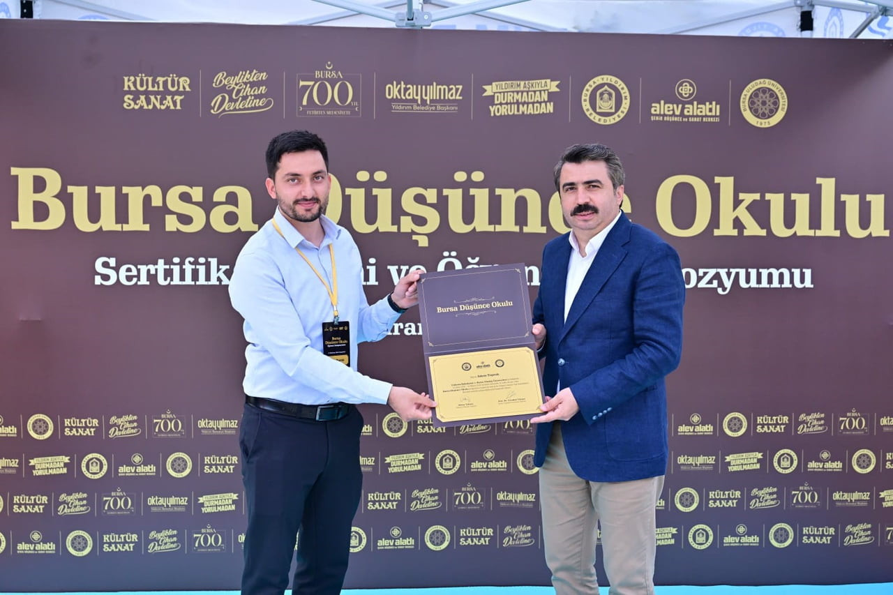 YILDIRIM BELEDİYESİ’NİN GENÇLERİN AKADEMİK VE ENTELEKTÜEL GELİŞİMİNE KATKI SUNMAK AMACIYLA HAYATA...