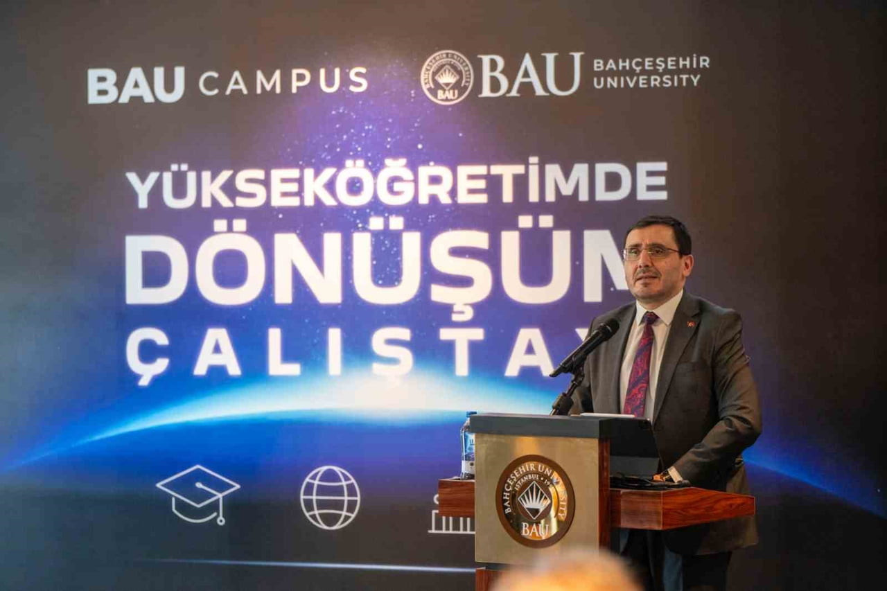YÖK YÜRÜTME KURULU ÜYESİ PROF. DR. EROL ARCAKLIOĞLU KONUŞMA YAPTI