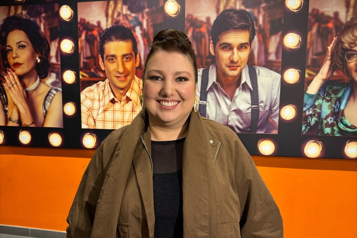 Yönetmenliğini Çağan Irmak'ın üstlendiği, BKM yapımı "Adile" filmi 5 Aralık'ta sinemaseverlerle...