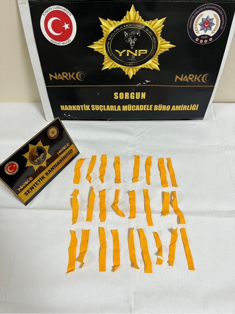 Yozgat merkez ve Sorgun ilçesinde düzenlenen uyuşturucu operasyonunda 4 şüpheli gözaltına alındı....