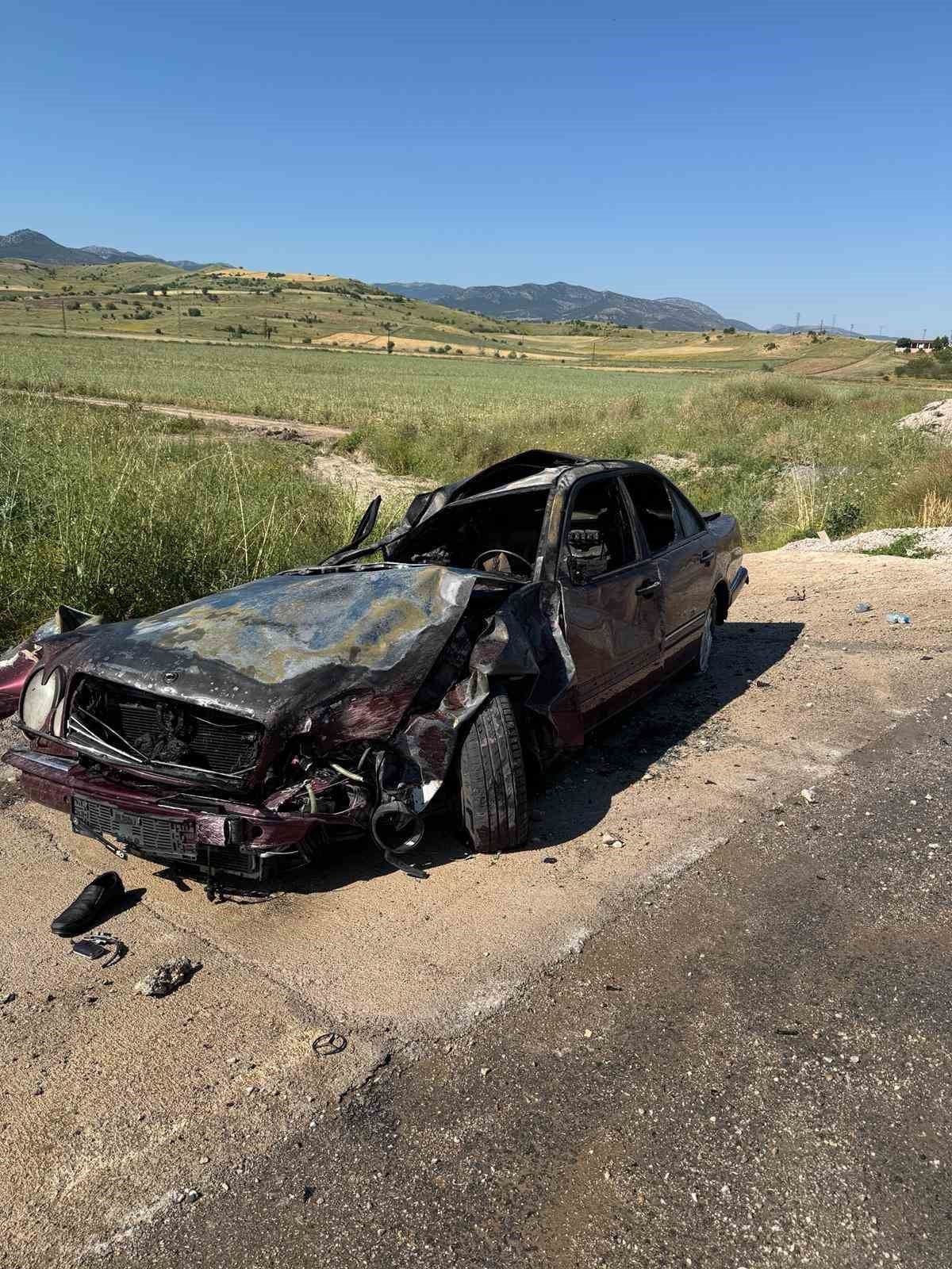 YOZGAT'IN AYDINCIK İLÇESİNDE MEYDANA GELEN TRAFİK KAZASINDA 1 KİŞİ ÖLDÜ, 3 KİŞİ...