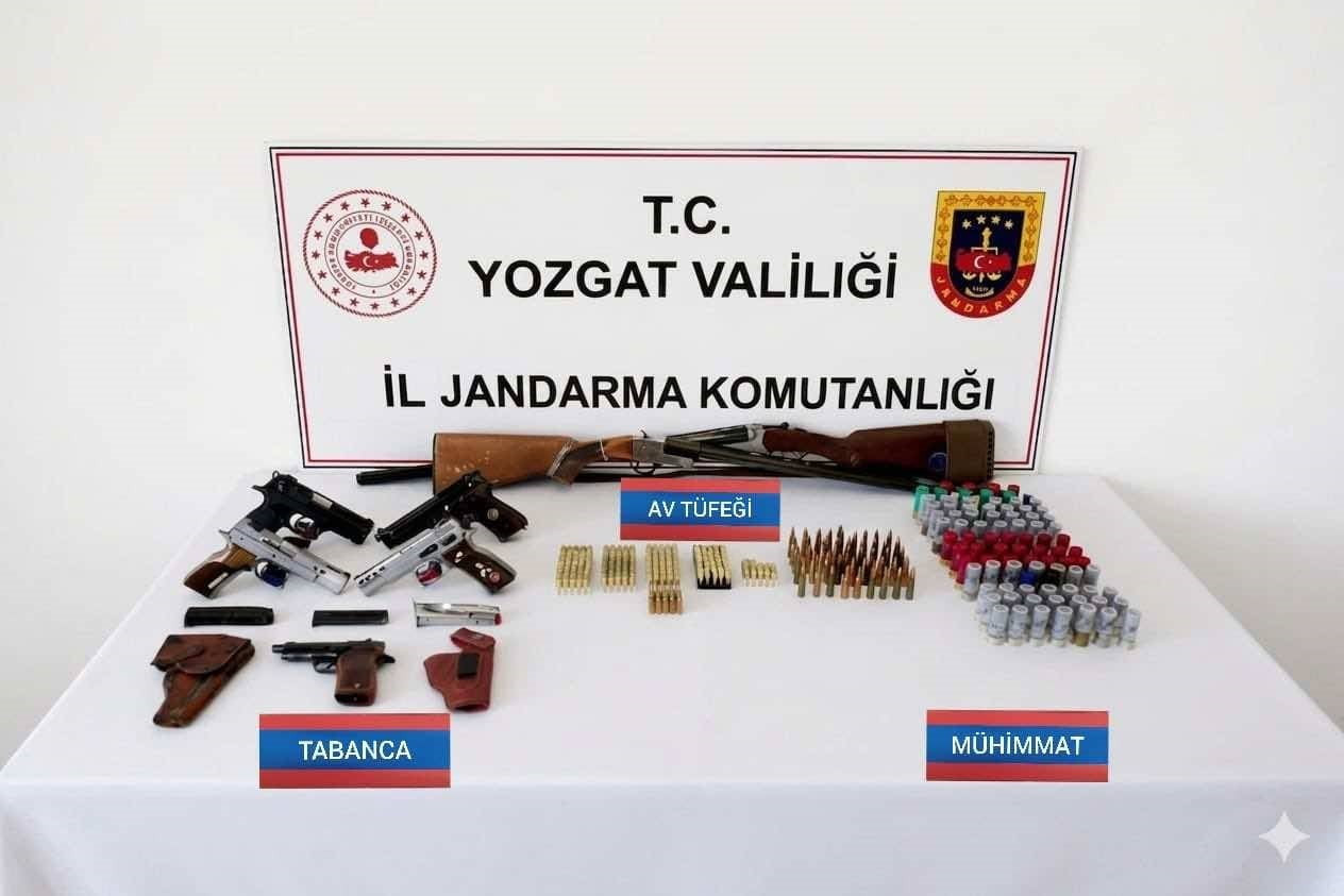 YOZGAT’TA DÜZENLENEN OPERASYONDA SİLAH VE FİŞEK ELE GEÇİRİLDİ.-