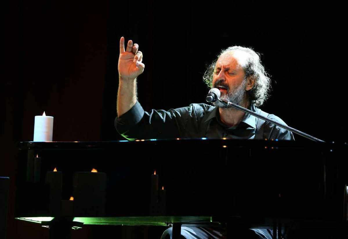Yücel Arzen