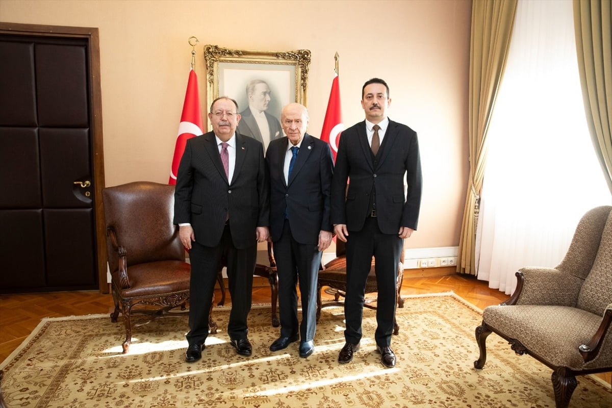 Yüksek Seçim Kurulu (YSK) Başkanı Ahmet Yener, MHP Genel Başkanı Devlet Bahçeli'ye veda...