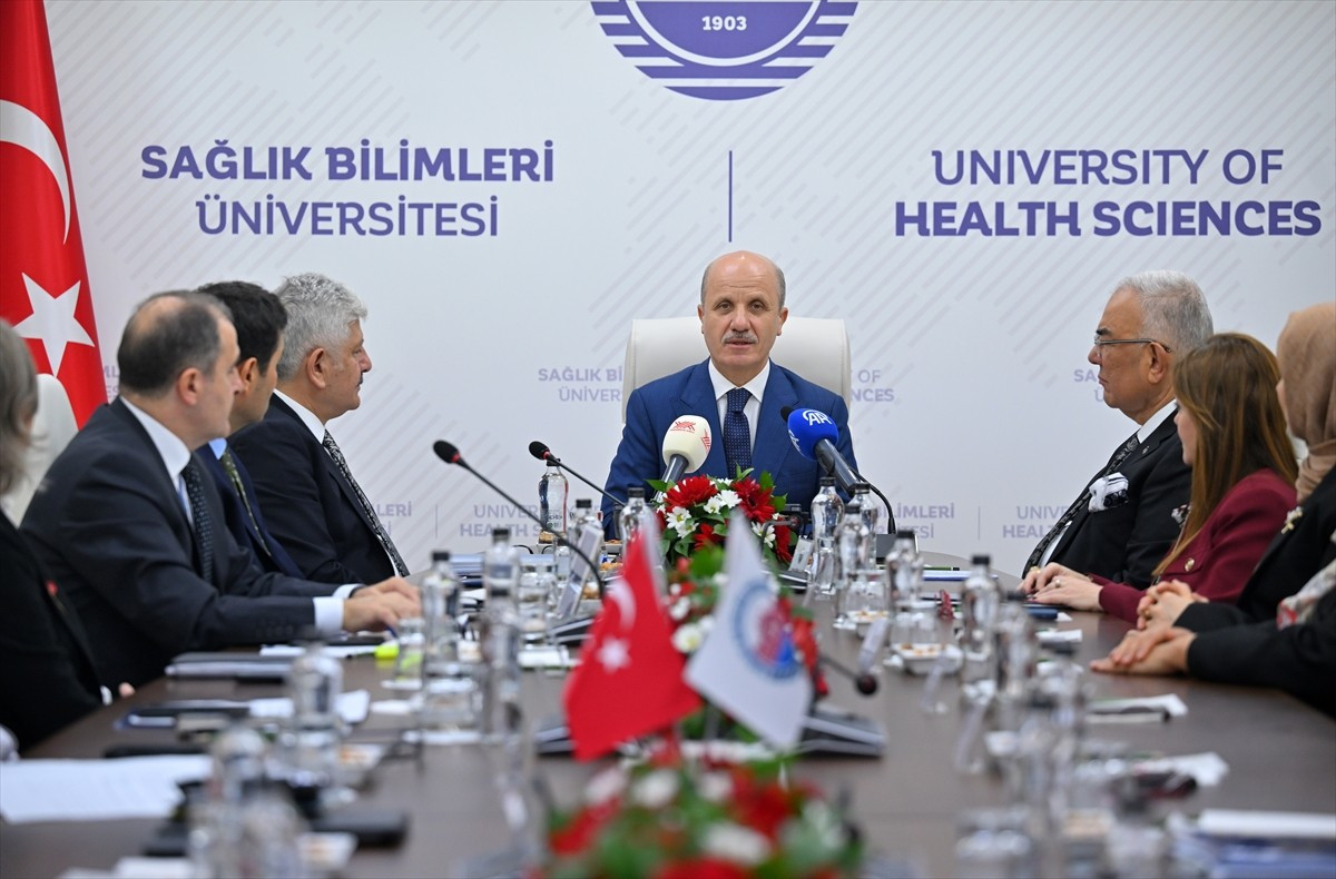 Yükseköğretim Kurulu (YÖK) Başkanı Prof. Dr. Erol Özvar, Sağlık Bilimleri Üniversitesinin Gülhane...