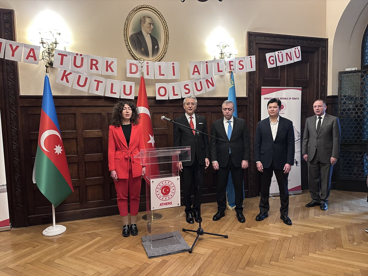 Yunanistan'ın başkenti Atina'da Türkiye'nin Atina Büyükelçiliği, 15 Aralık Dünya Türk Dili Ailesi...