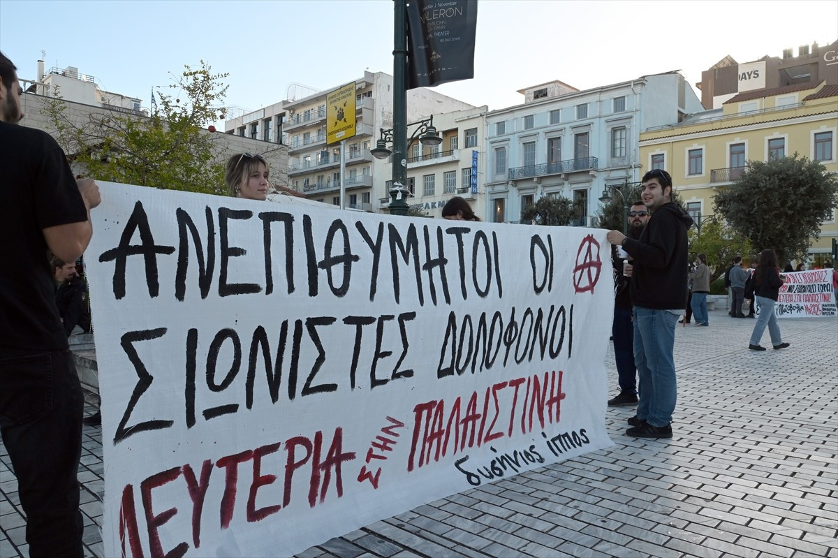 Yunanistan'ın Patra Limanı'na bugün gelmesi planlanan ancak tepkiler nedeniyle rotasını...