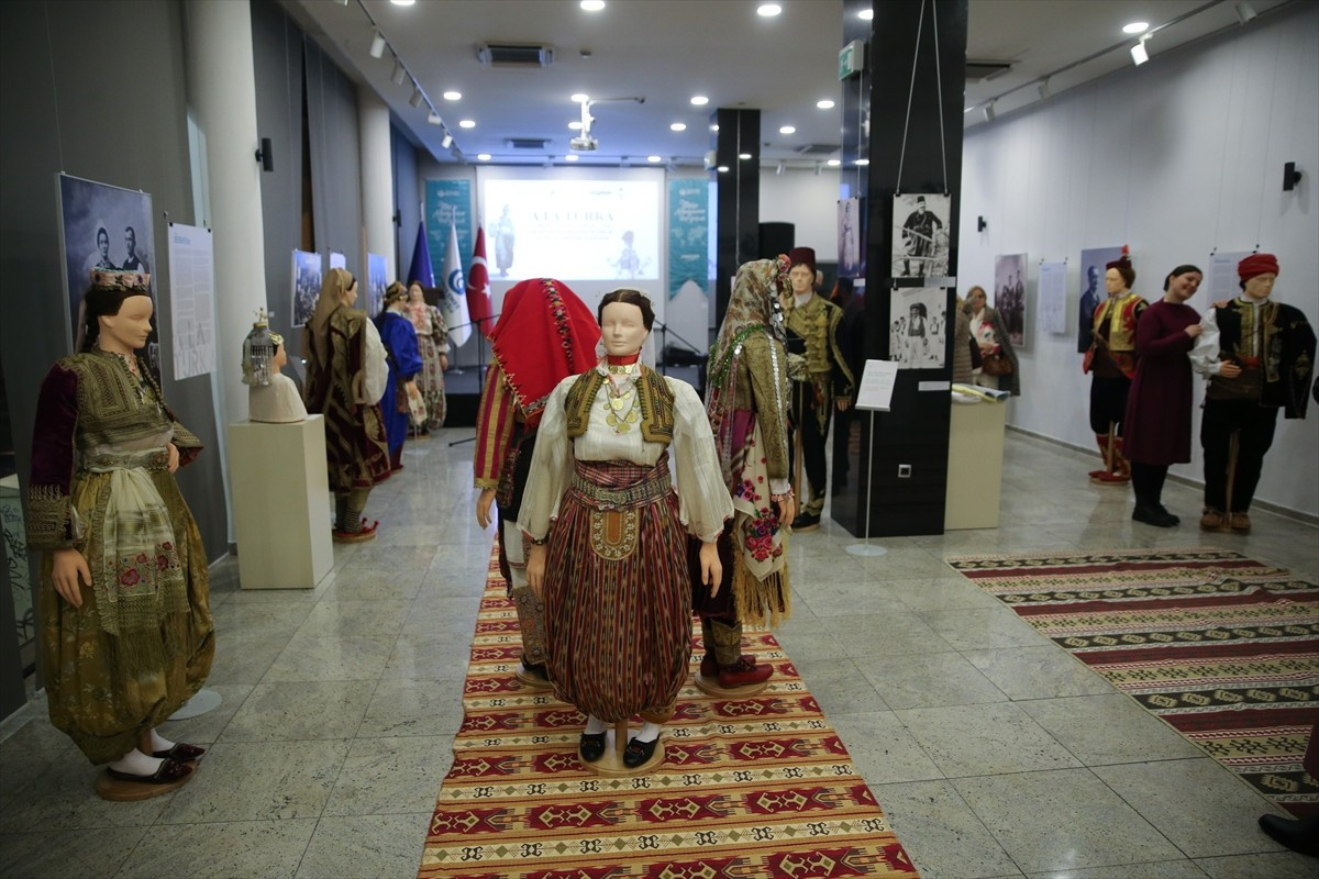 Yunus Emre Enstitüsü (YEE), Bosna Hersek'in başkenti Saraybosna'da, Doğu ile Batı arasındaki...
