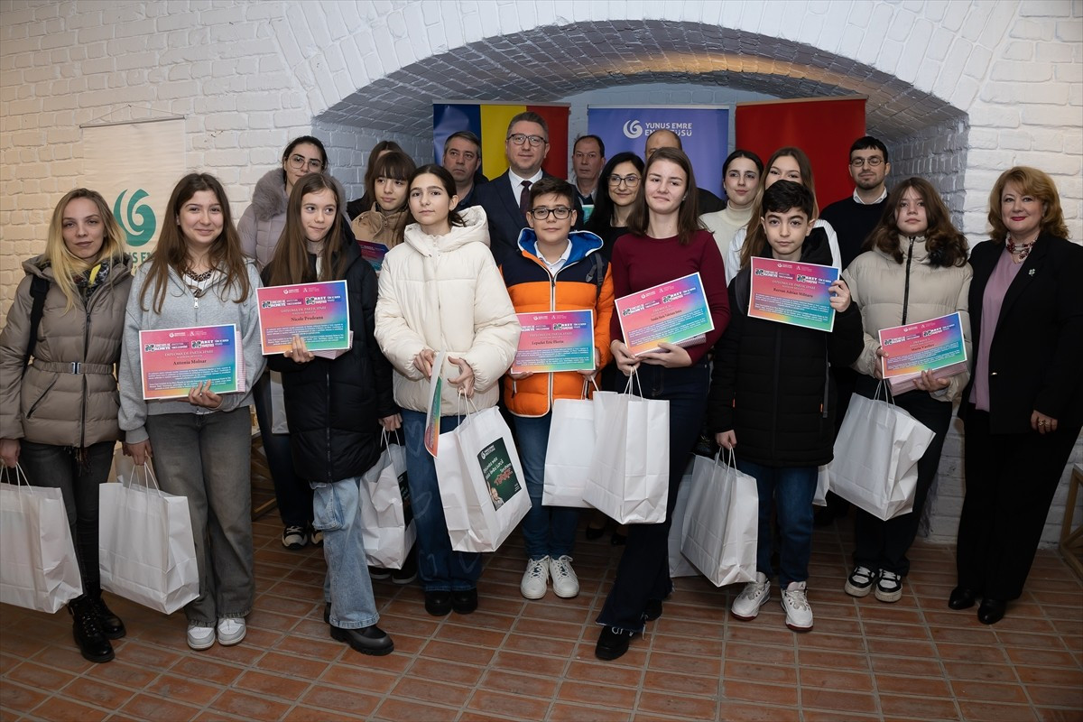 Yunus Emre Enstitüsü (YEE), Romanya'nın başkenti Bükreş'te ilk kez "Türk-Rumen Mimarisi Maket...