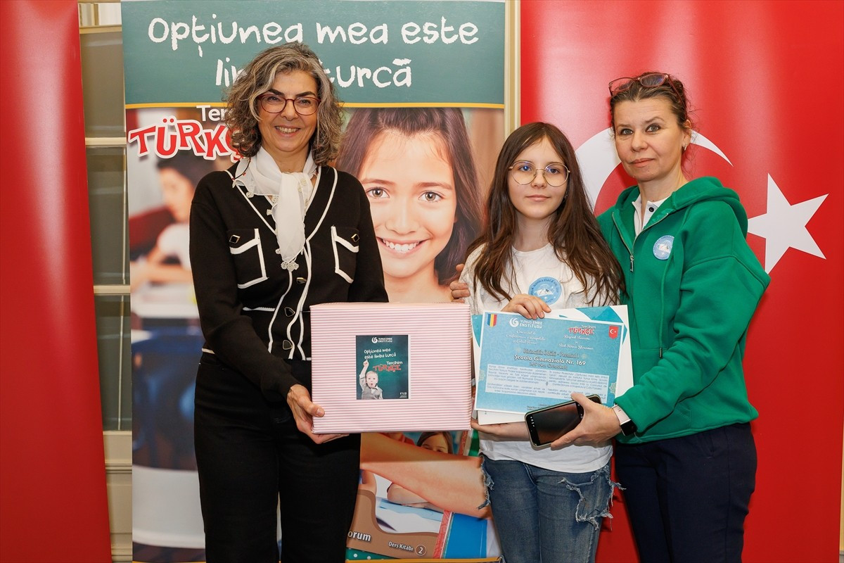 Yunus Emre Enstitüsünün (YEE) Romanya'da yürüttüğü "Tercihim Türkçe Projesi" kapsamında ülkede...