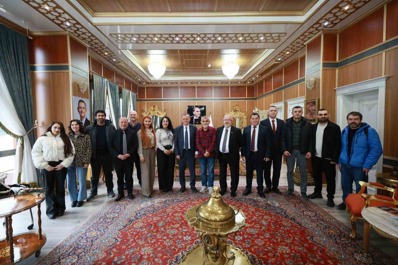 YUNUSEMRE BELEDİYE BAŞKANI SEMİH BALABAN, GÖREVE GELDİKLERİ GÜNDEN BU YANA HAYATA GEÇİRİLEN...