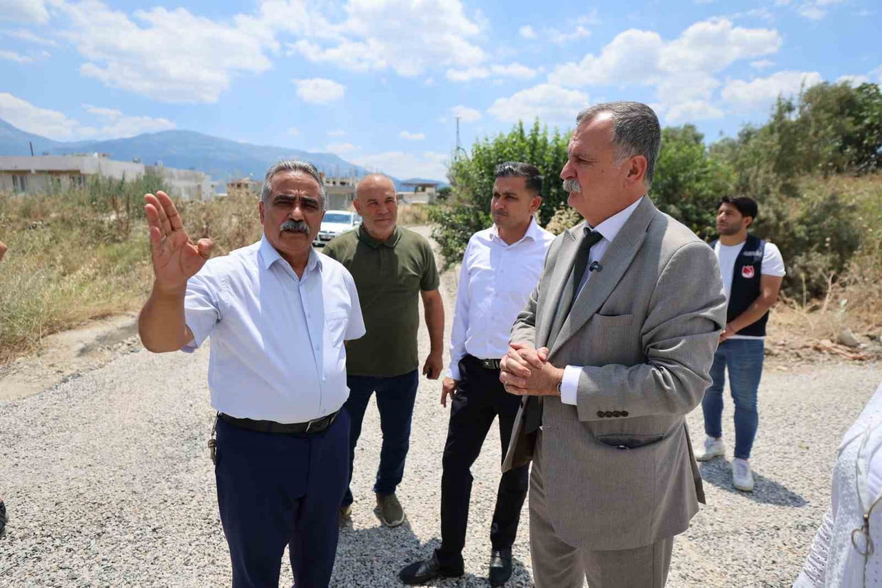 YUNUSEMRE BELEDİYE BAŞKANI SEMİH BALABAN, MAREŞAL FEVZİ ÇAKMAK MAHALLESİ'NDE DEVAM EDEN...