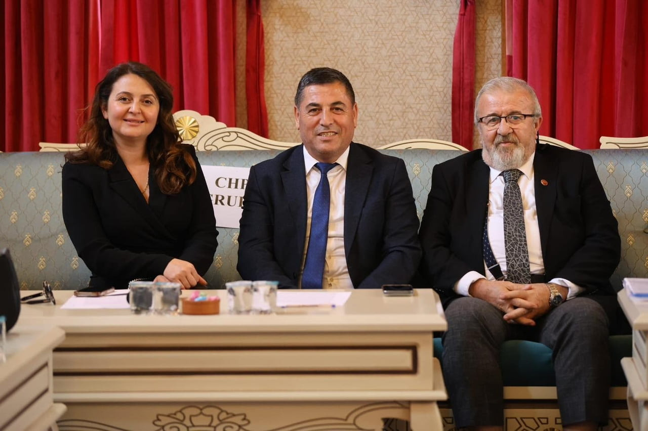 YUNUSEMRE BELEDİYE MECLİSİ’NİN MAYIS AYI TOPLANTISINDA 33 GÜNDEM MADDESİ GÖRÜŞÜLEREK KARARA...