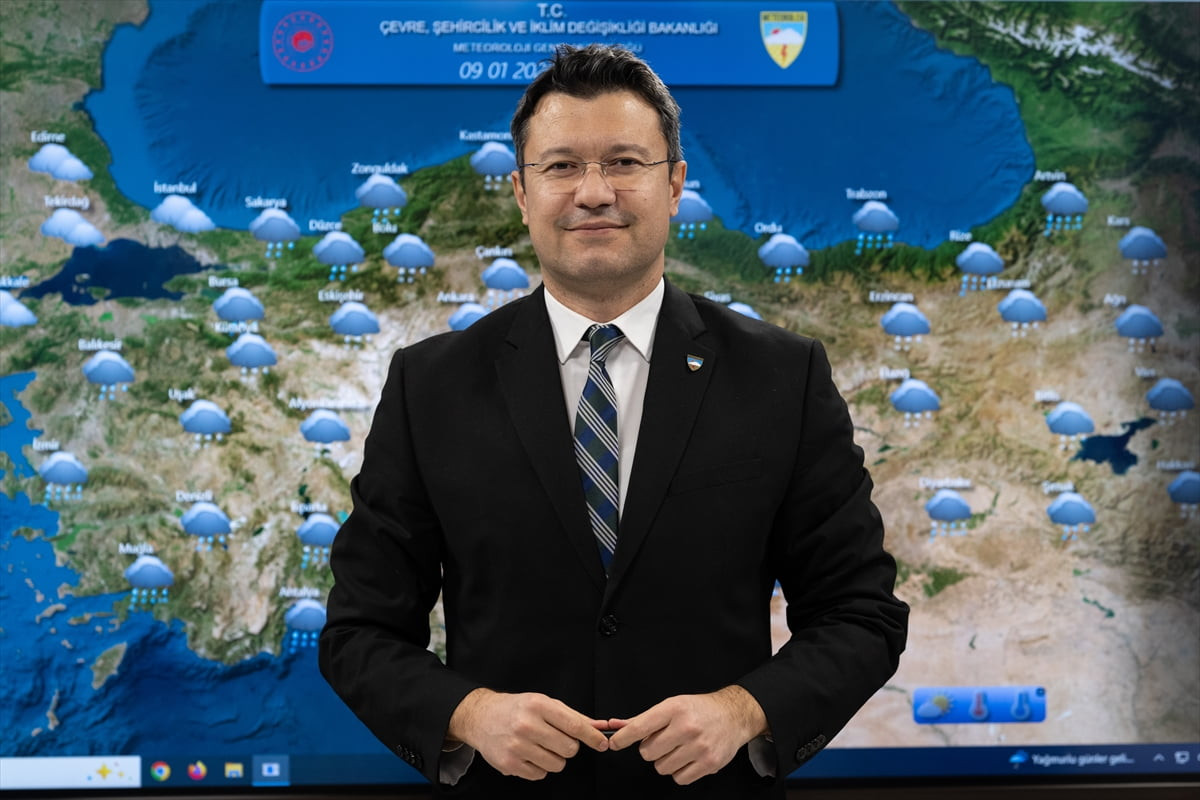 Yurdun büyük bir kesimini etkisi altına alan fırtına, akşam saatlerinde Marmara ve Ege'de, yarın...