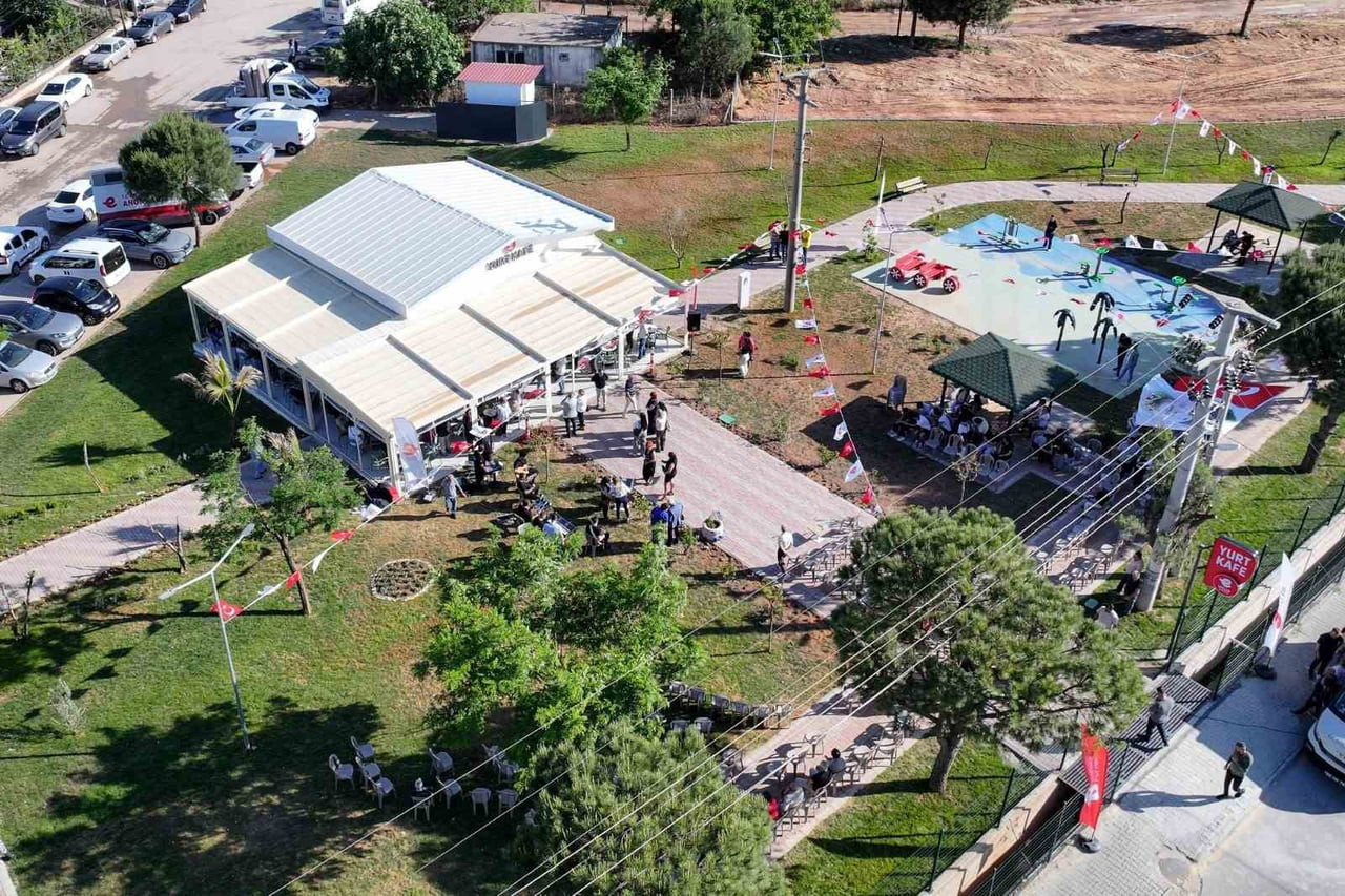 YURT KAFE VE IŞIKLI PARKI HİZMETE AÇILDI