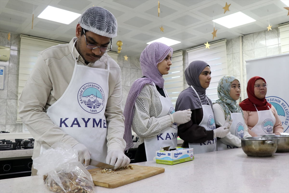 Yurtdışı Türkler ve Akraba Topluluklar Başkanlığı (YTB) ile Medeniyetin Burçları Derneğinin...