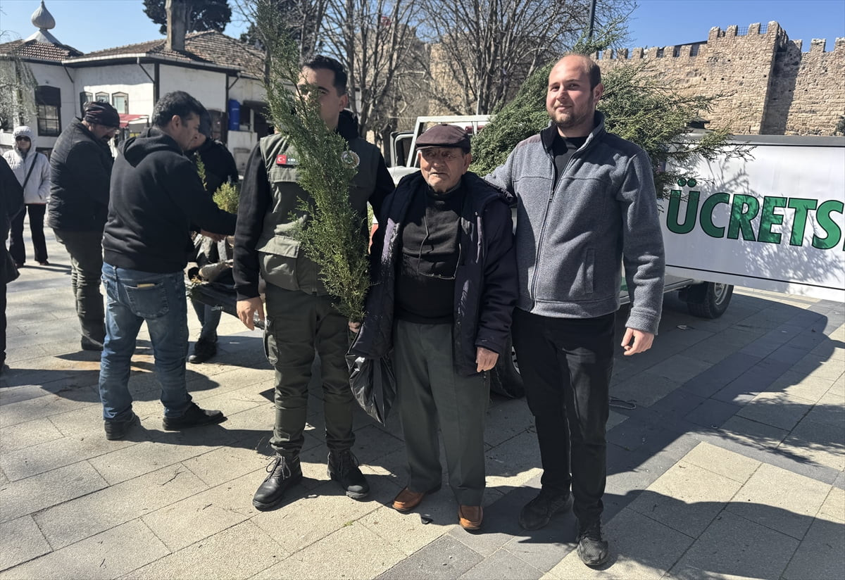 Yüz ölçümünün yüzde 68'i ormanlarla kaplı olan Sinop'ta, Türkiye'nin orman gücüne destek olmak...