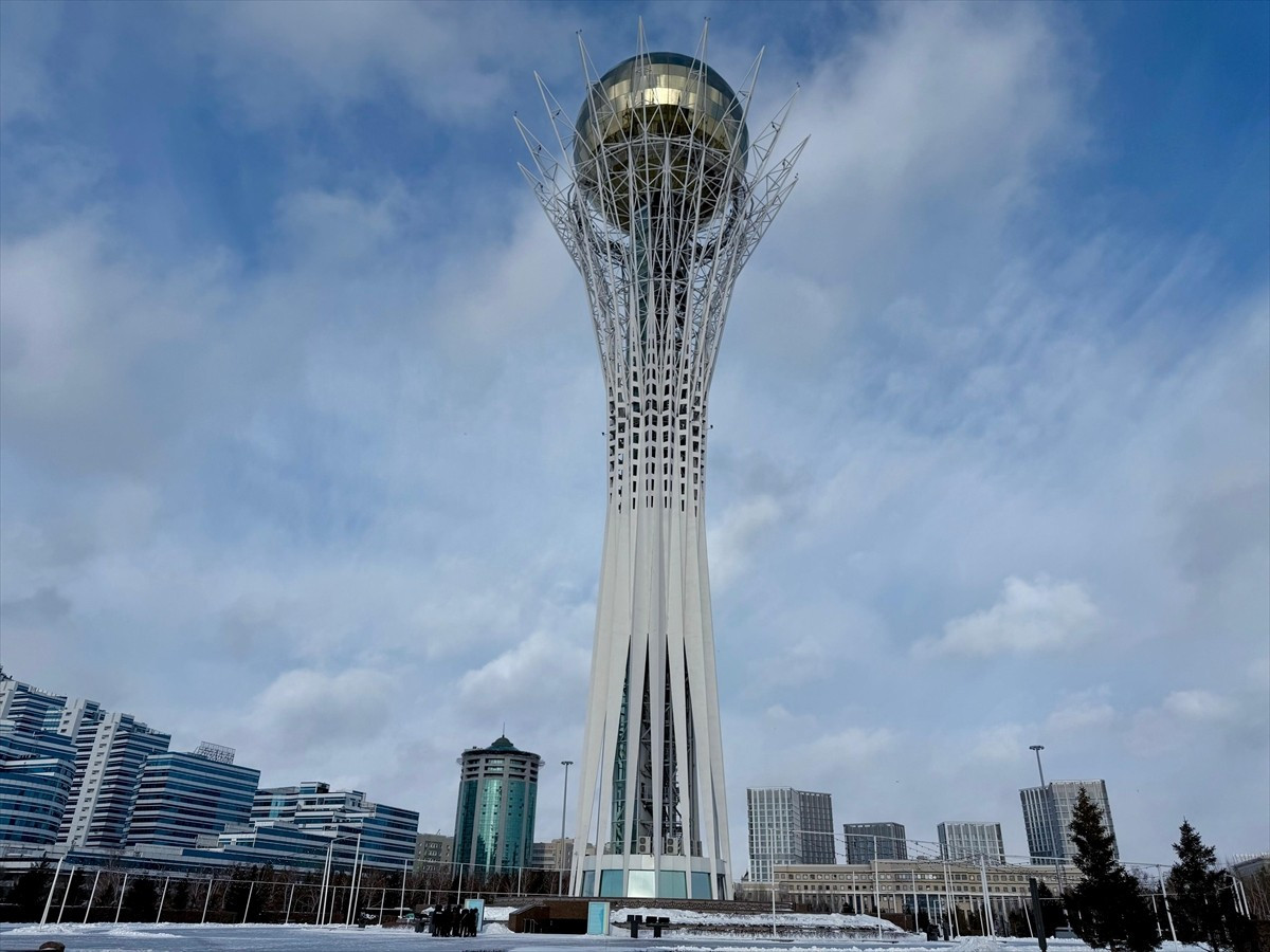 Yüzölçümü bakımından dünyanın en büyük 9’uncu ülkesi olmasının yanı sıra önemli petrol ve uranyum...