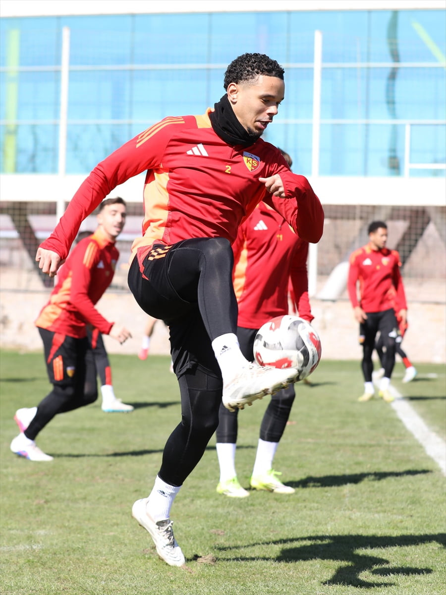 Zecorner Kayserispor, Trendyol Süper Lig'in 23. haftasında sahasında Hesap.com Antalyaspor ile...