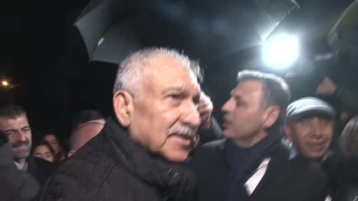 Zeydan Karalar: "Belediye başkanlarının ihale almada vermede bir yetkileri yok"