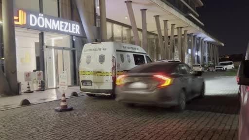 Zeytinburnu’nda eski eşini ve kızını vuran adam yakalandı