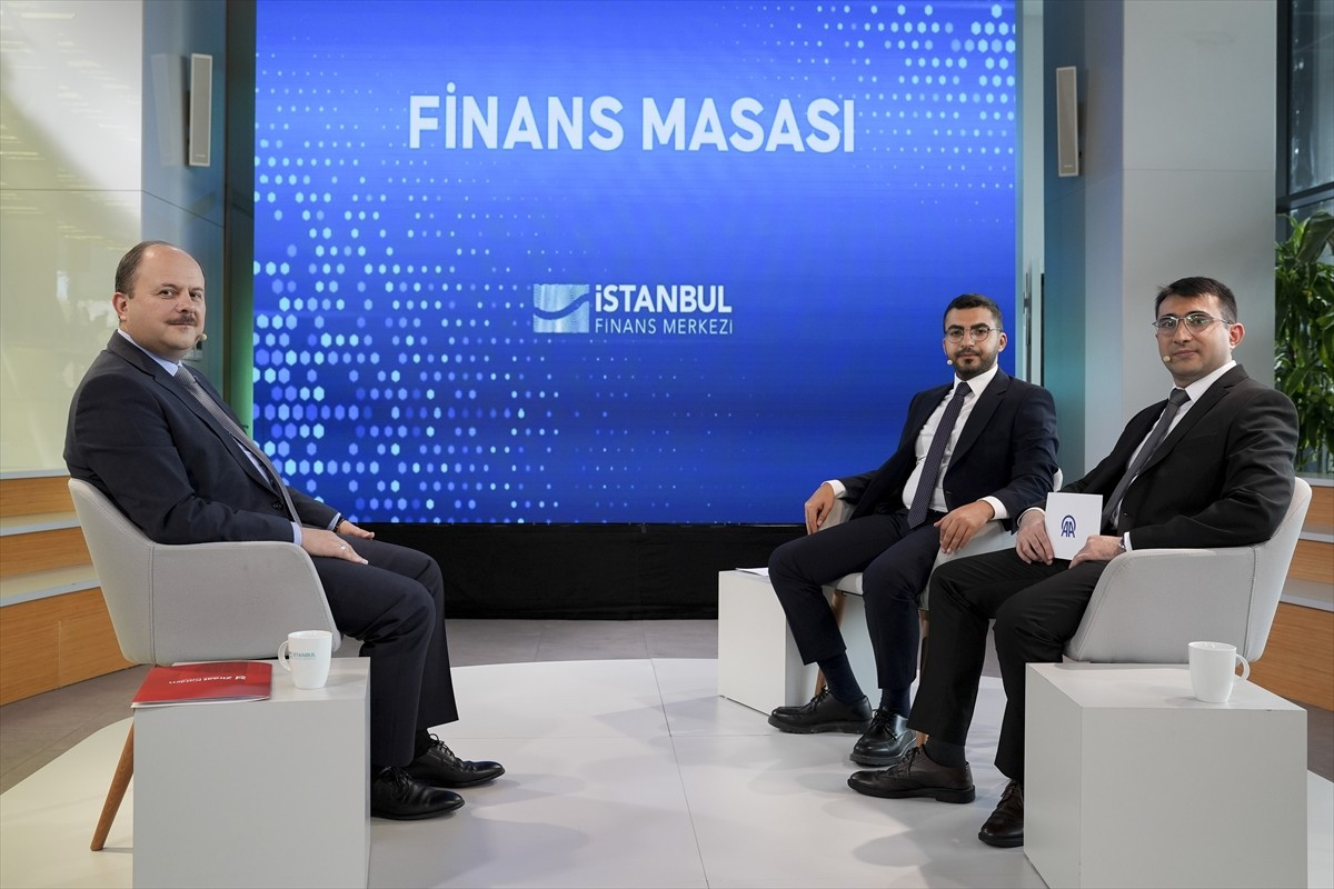 Ziraat Katılım Genel Müdürü Metin Özdemir, İstanbul Finans Merkezinin (İFM) katkısıyla hazırlanan...