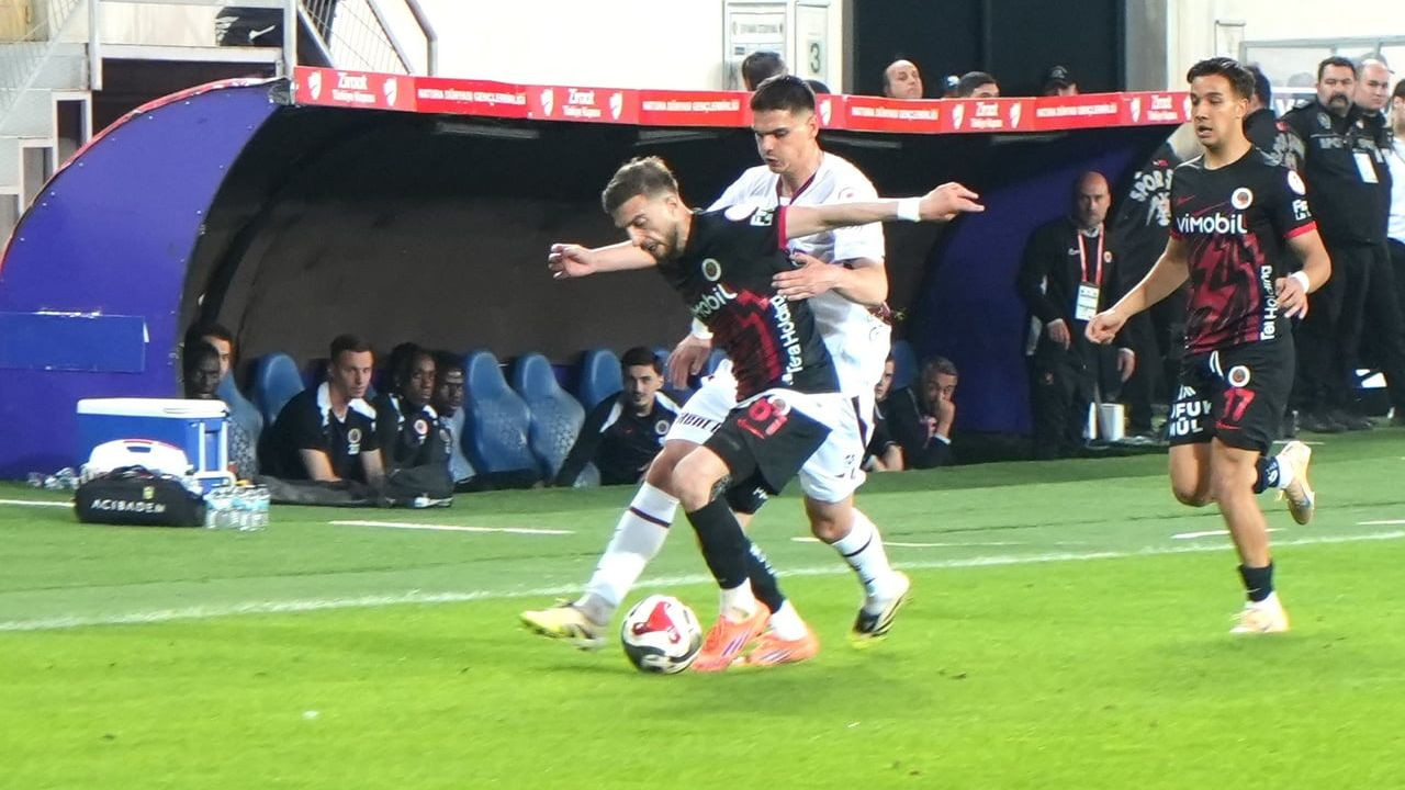 Ziraat Türkiye Kupası Yarı Finalinde Golsüz İlk Yarısı