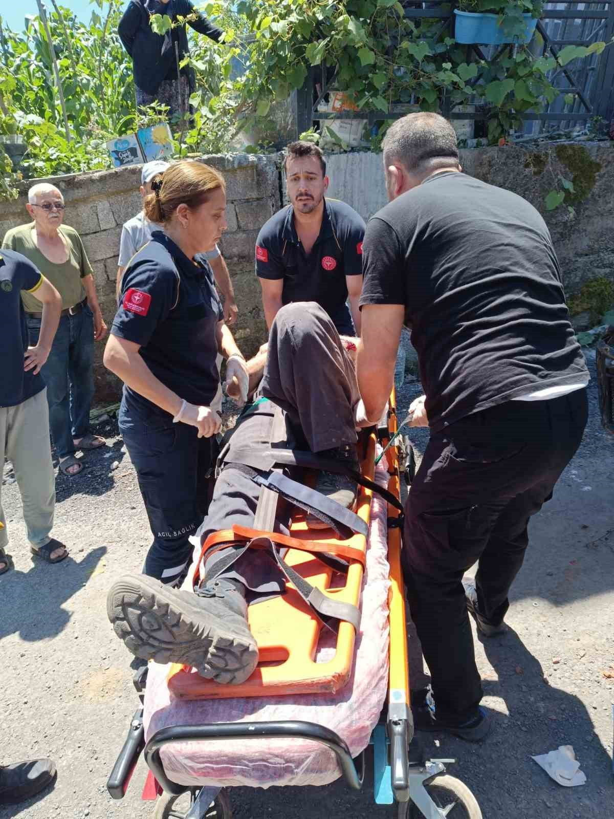 ZONGULDAK (İHA) - ZONGULDAK'IN ALAPLI İLÇESİNDE 'PAT-PAT' OLARAK TABİR EDİLEN TARIM ARACININ...