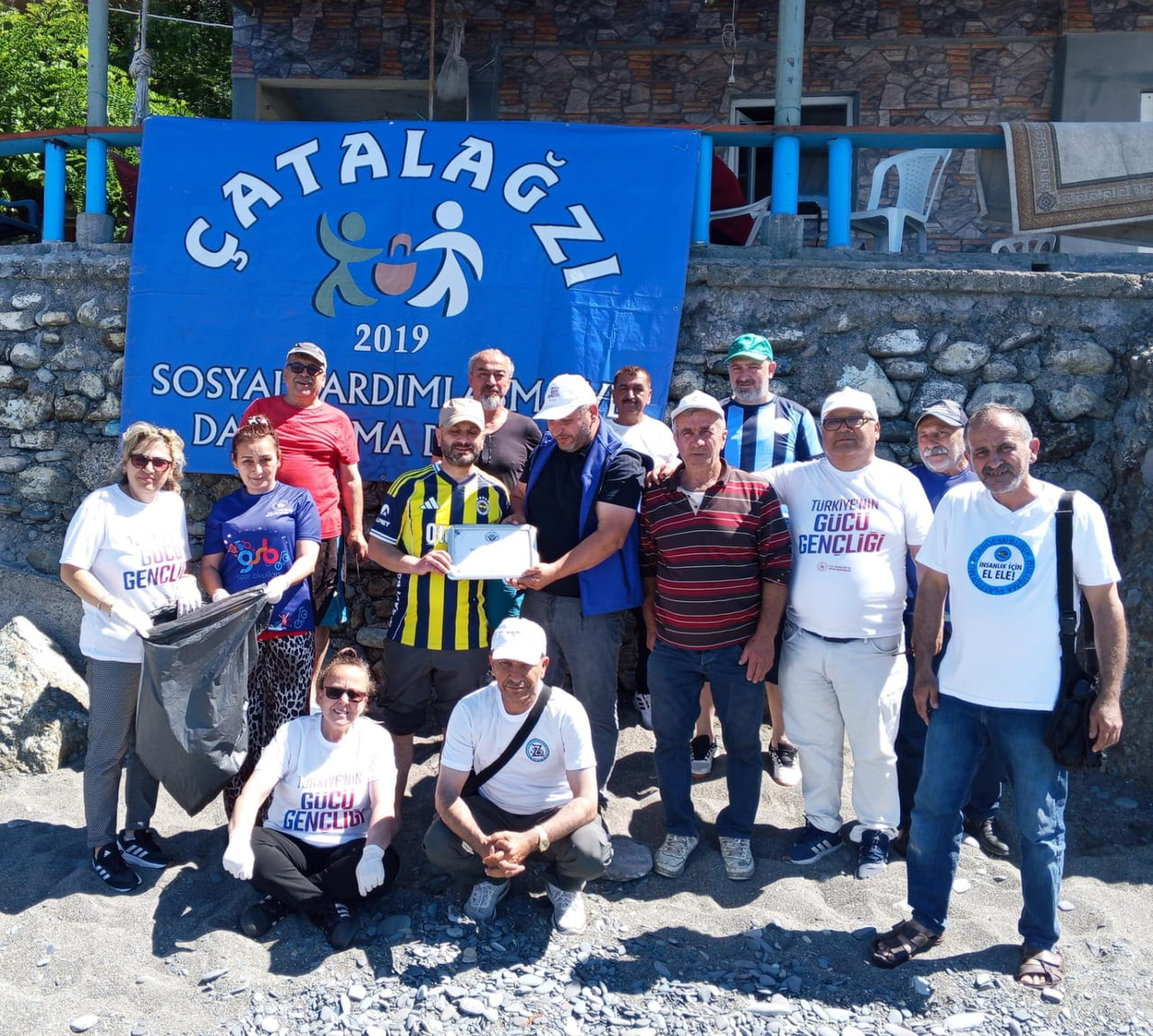 ZONGULDAK'IN ÇATALAĞZI BELDESİNDE, ÇEVRE HAFTASI ETKİNLİKLERİ KAPSAMINDA ÖMERAĞZI SAHİLİ'NDE GENİŞ...