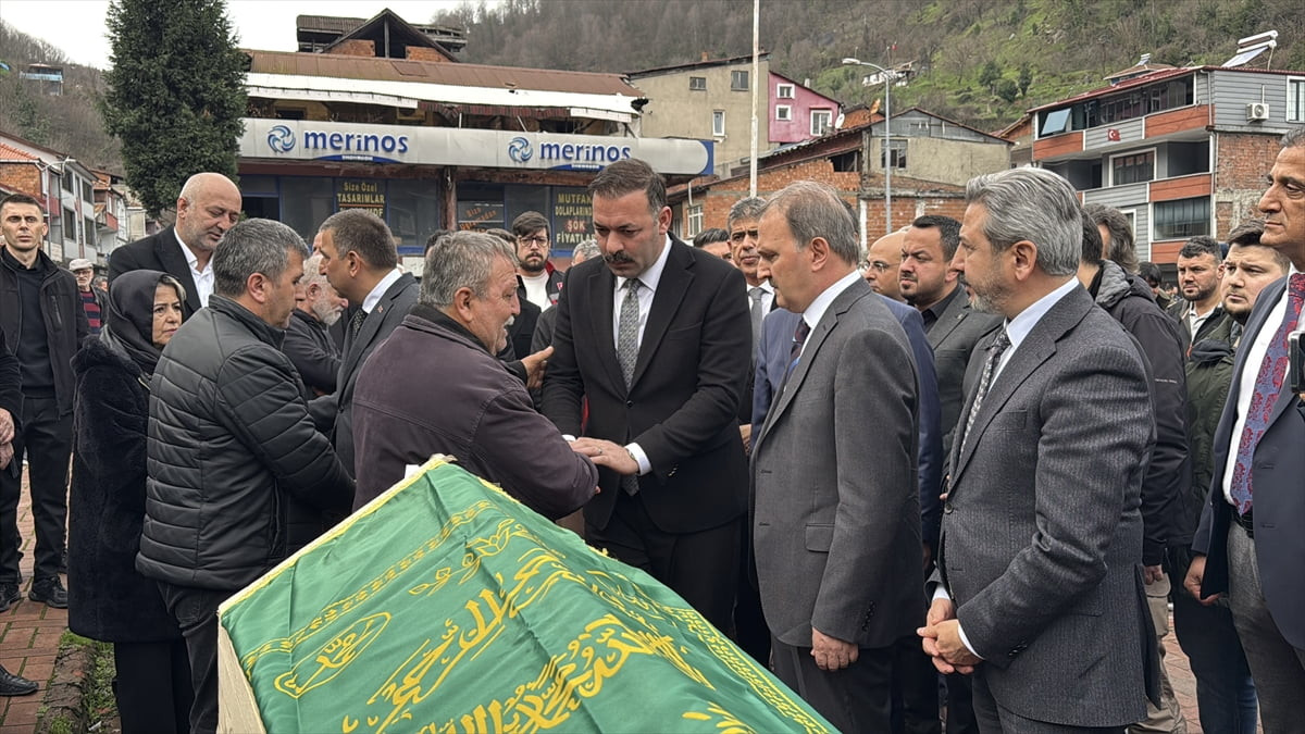 Zonguldak'ın Kilimli ilçesinde özel maden ocağındaki göçükte hayatını kaybeden Veysel Oruçoğlu'nun...