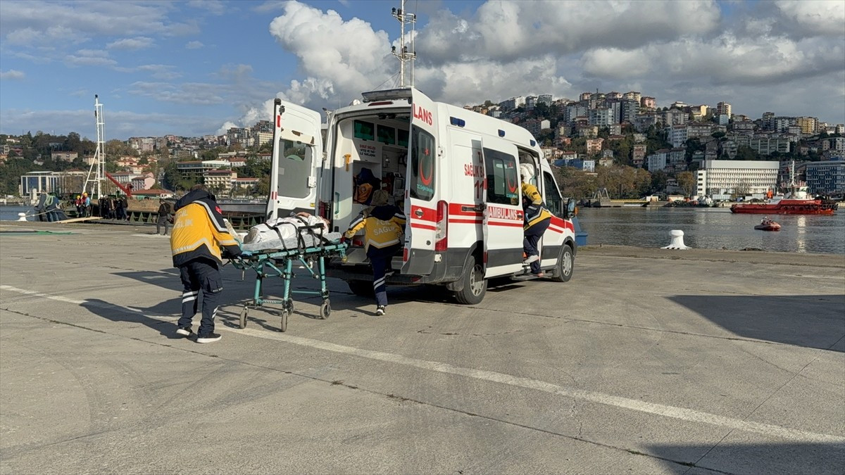 Zonguldak'ta gemi kazası senaryosu üzerine kurgulanan saha tatbikatı gerçekleştirildi. İl Sağlık...