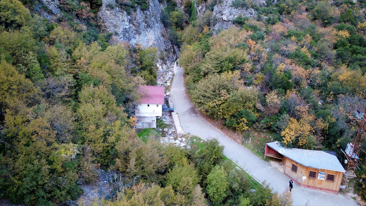 Zonguldak'ta yer alan Gökgöl Mağarası ile Karabük'ün Safranbolu ilçesinde bulunan Bulak Mencilis...
