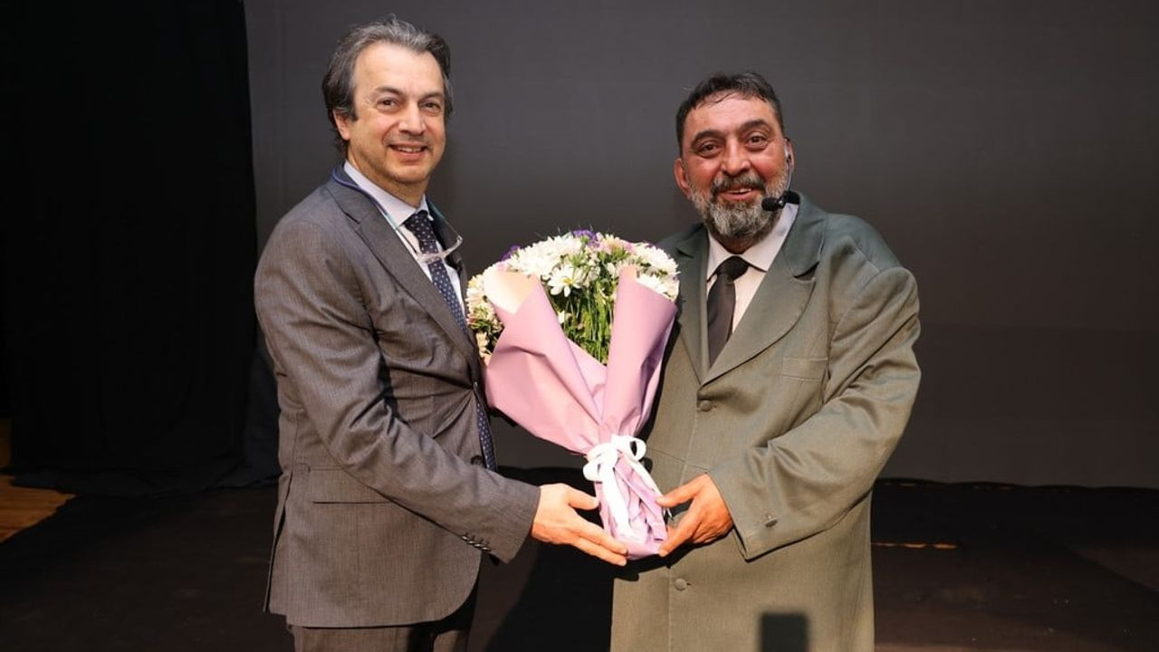 Zonguldak’ta 'Firavunla Yüz Yüze' Tiyatro Oyunu Sergilendi