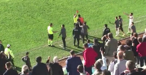 Bölgesel Amatör Lig'de Futbolcu Maçta Hakeme Kafa Attı!