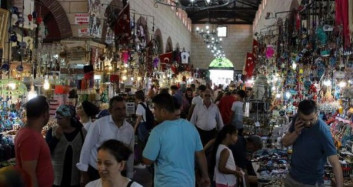 Tarihi Aynalı Çarşı’ya Ziyaretçi Akını