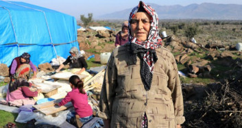 Yörük Teyze, Mehmetçik'in Zaferle Dönüşünü Bekliyor